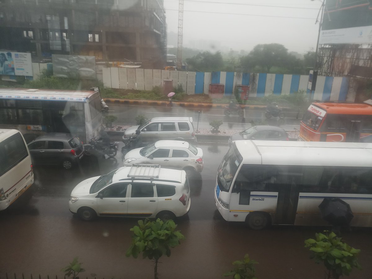 nikhilhrd's tweet photo. Hon'ble CM of Maharashtra, please save Hinjewadi from Disaster. It takes 2 hours to travel distance of 7-8 KM
#HINJEWADI, #Heart , @CMOMaharashtra @PMOIndia @AmitShah @republic @ashutosh83B @ndtv @aajtak https://t.co/88p9RfITDr