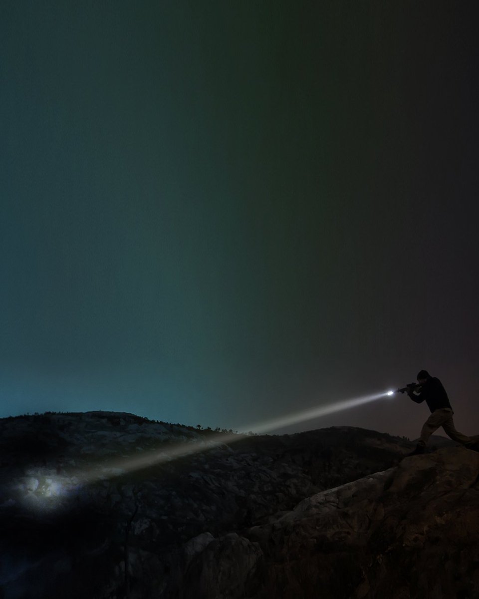 nextorchlight's tweet photo. #New Launch!! #Nextorch First White #Laser #Flashlight,1100 meter Long Shot!!! Stunning & Small!!!😎
#laserflashlight #lonthrow #tactical #military #police #SWAT #tacticalflashlight #weaponlight #defense #tool #gears #lawenforcement #edc #strobe #rechargeable #hunting #outdoors https://t.co/mcgn6jRaEm