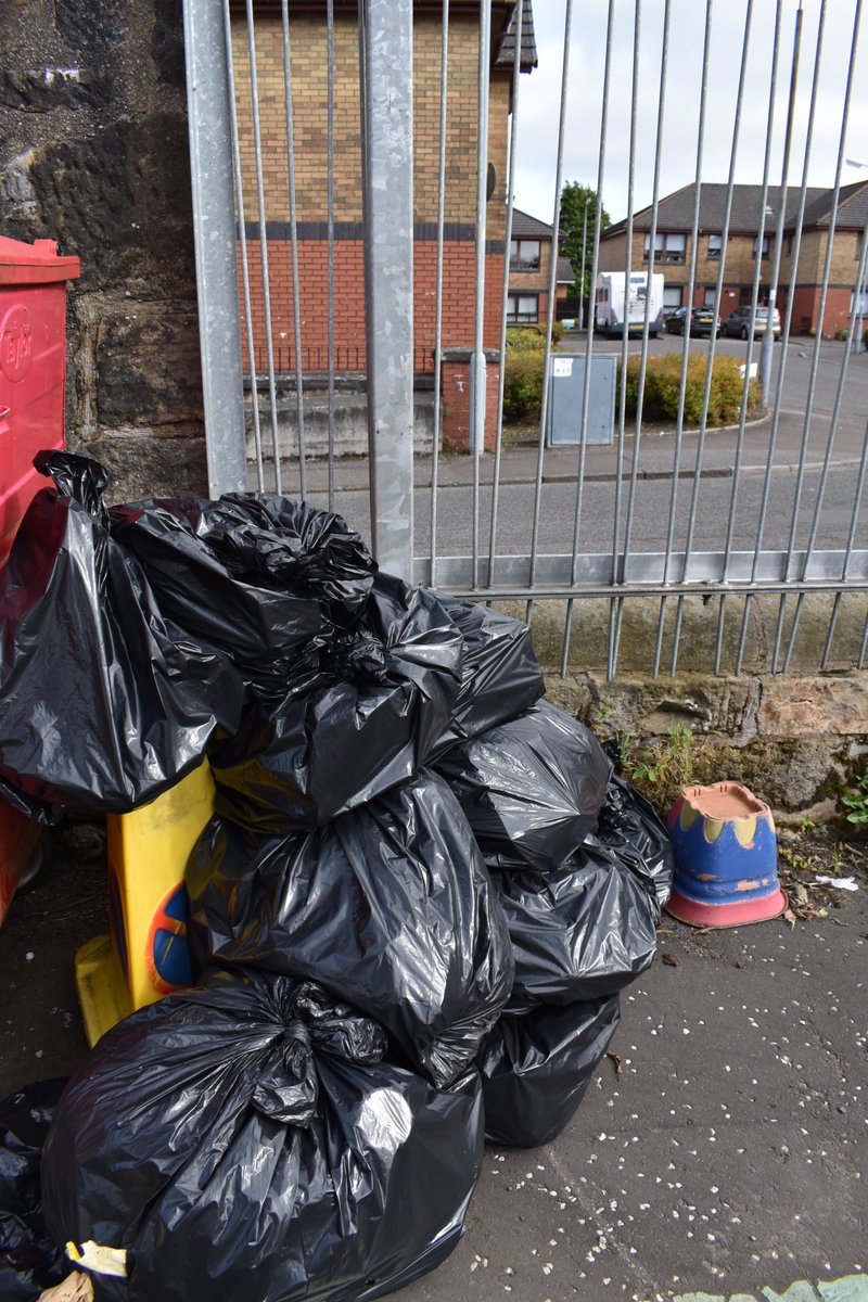 We had a great day yesterday as part of @KSBScotland’s #UpstreamBattle Week of Action! 14 people, 13 bags of litter that won’t end up in the sea.