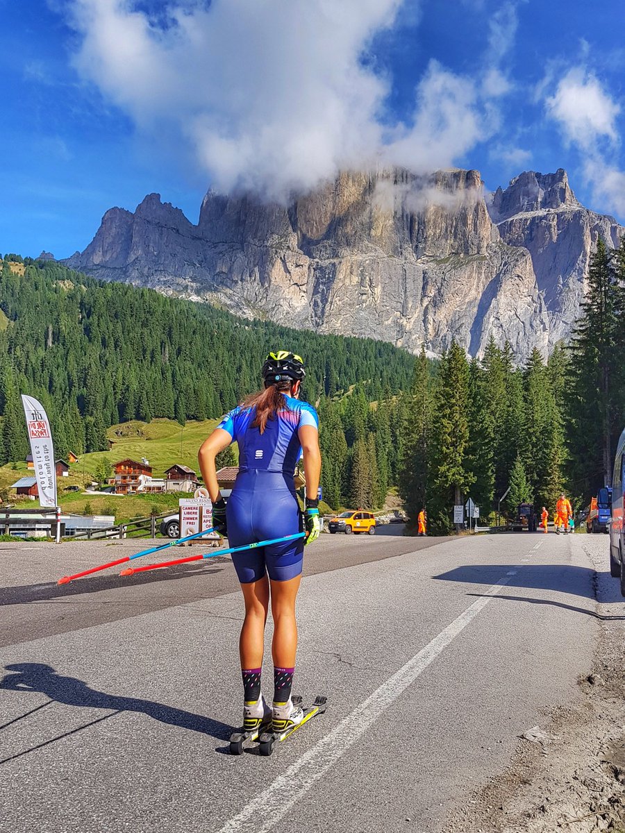 AntoniolErica's tweet photo. What else? 🔥💖
.
.
.
@DolomitiUnesco
@dolomiti_it
#dolomiti #passopordoi #veneto #19settembre #xcskiing #Summer2019 #biotekna #melcalin #sportful #kayaksunglasses https://t.co/fZQmOHHotL