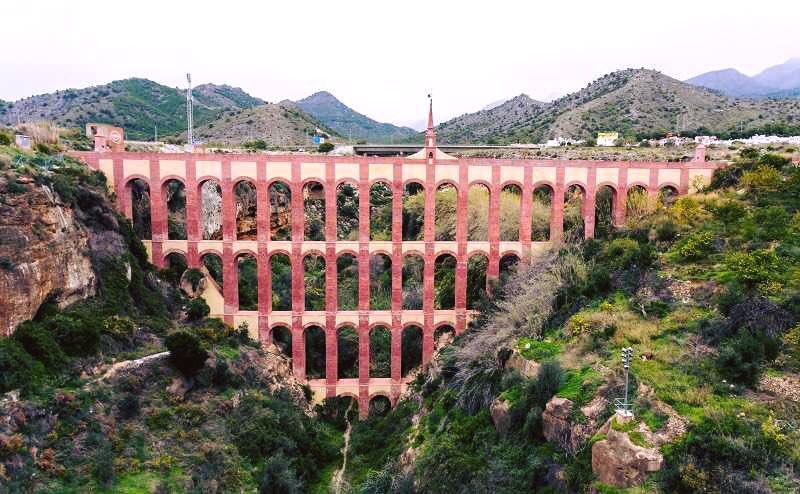 HPerla_Marina's tweet photo. Uno de los enclaves más importantes de Nerja es el Puente del Águila. Si vas de excursión, ¡no olvides pasarte por aquí!

https://t.co/vTUBGOTDjw

#HotelPerlaMarina #vacacionesenfamilia #familyholidays #Nerja #Málaga #aventuras #verano2019 #summer2019 #vacaciones #adventures https://t.co/HWrxIg1aPP