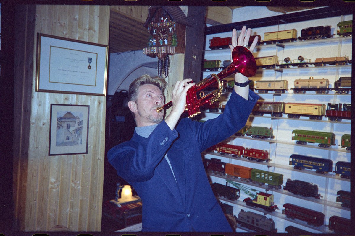 oocbowie's tweet photo. https://t.co/QIualginR0