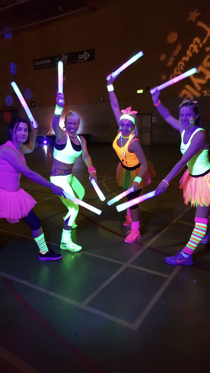 freestylefituk's tweet photo. NATIONAL FITNESS DAY
Next Wednesday don’t forget GLOW is back!!
For one night only!
⏰ 19:30
@saleleisurecentre
#nationalfitnessday #fitness #groupexercise #aerobicfitness #cardio #glowsticks #neon #glow #freestylefitness #freestyleclass #freestylefamily https://t.co/Q56sWvlTdE