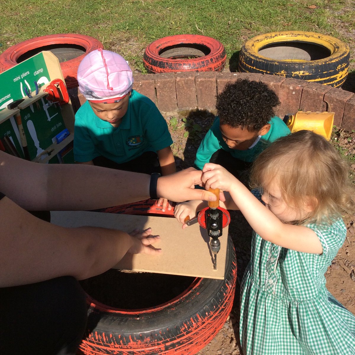 Springwood_Prm's tweet photo. Some of the children in #springcardiff had the great idea to make a swing for the teddies! So we got our woodwork kit out and got to work! #springdt #springcreative https://t.co/O4kEfX1FPg