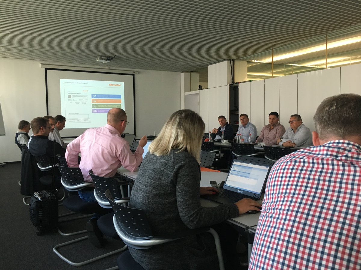Tolle Tagung, tolles Team: Unser #elumatec Vertrieb hat sich bei einer Veranstaltung in Mühlacker über Schulungen, Innovationen und Neuerungen ausgetauscht. Wichti-ges Thema: die Software #eluCloud. Und noch was ist neu: aus den „Fachberatern“ wird der „Vertrieb Deutschland“.