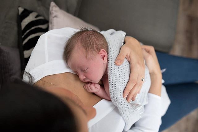 Blink and you'll miss it mumma. Let me help you with that :) xx
.
.
.
#newbornshoot #newbornphotography #londonnewbornphotographer #familyshoot #familyphotography ift.tt/34TfVXF