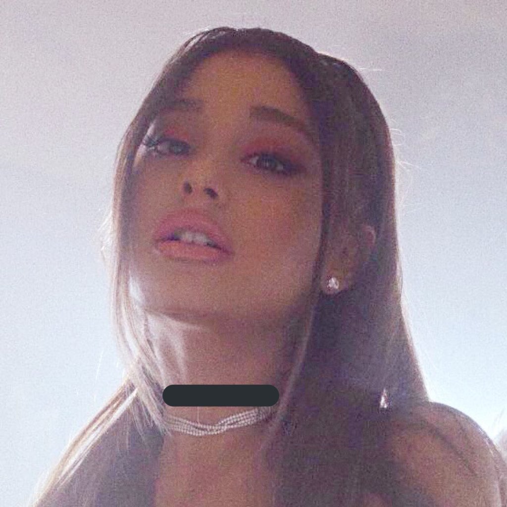GrandeTourFR's tweet photo. RT ce tweet pour voter pour Ariana dans la catégorie Artiste Féminine de l’année aux People’s Choices Awards !!! #ArianaGrande #TheFemaleArtist #PCAs https://t.co/MGQD9S4629