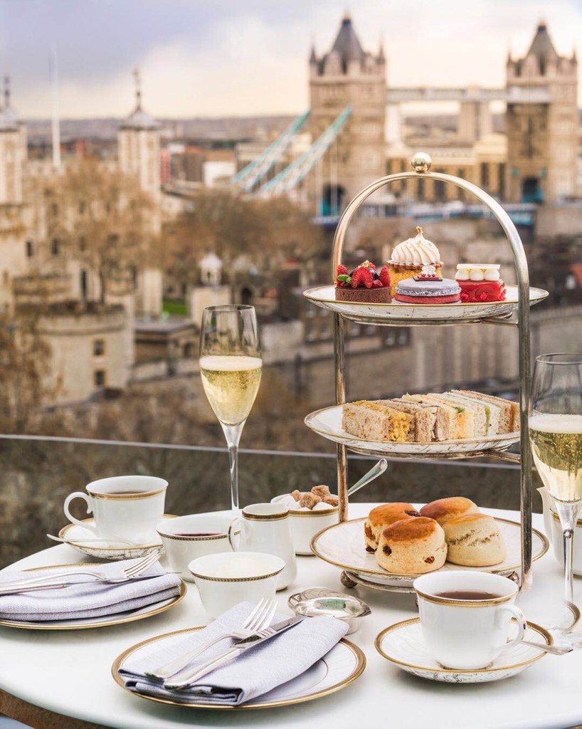 A London High Tea featuring Zealong! Gigi and Sen are in the UK and had the chance to visit @fstentrinity to see how our Waikato-grown tea is served as part of their Heritage high tea offering. Cheers! 🍵🇬🇧