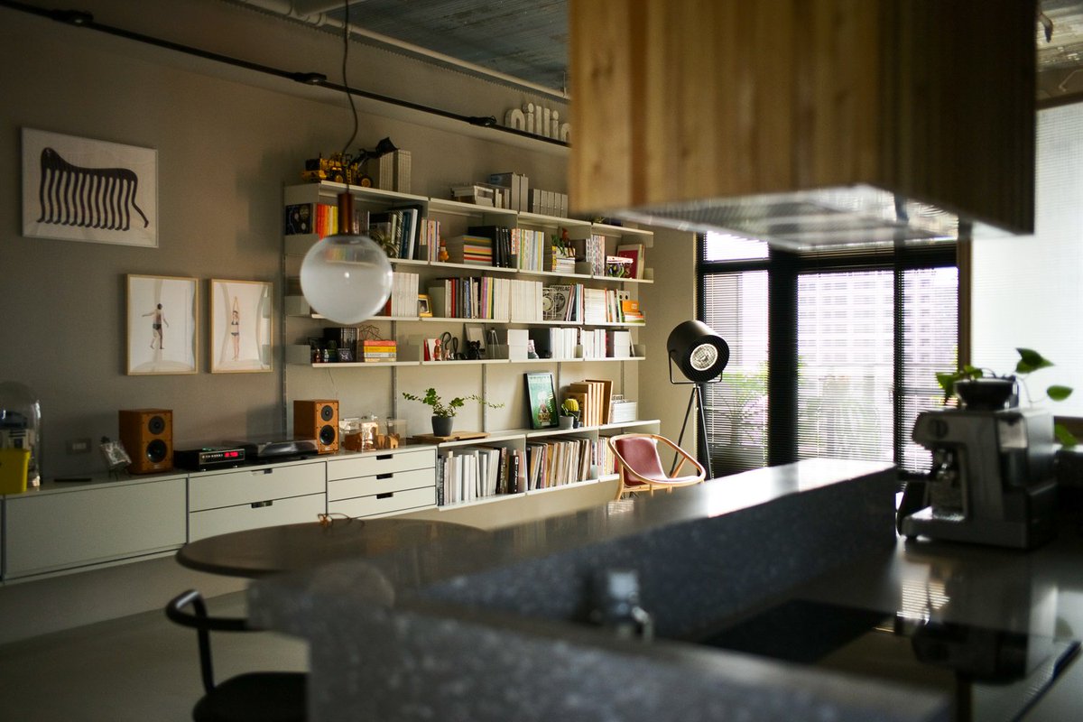 A Taiwan Based Customers 606 Universal Shelving System Seen - 