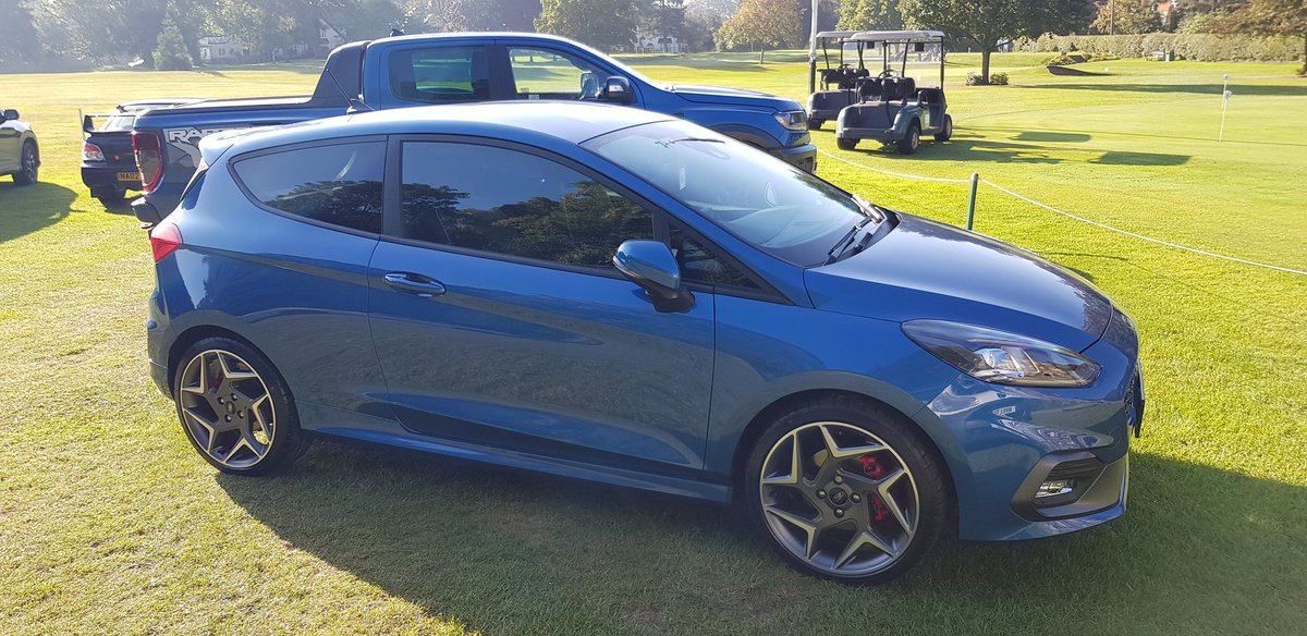 HumberDay's tweet photo. Third times a charm as @evanshalshawuk roll onto the #HGD2019 practice greens @BroughGolfClub #ford #FIESTA https://t.co/TOWqUB0ryI