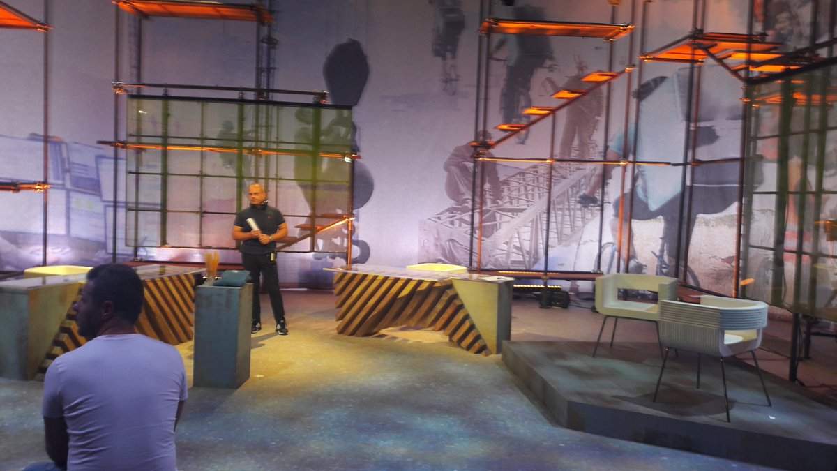 PaniPesciTv2000's tweet photo. A #BenedettaEconomia prove in corso per la nuova stagione. Intanto un assaggio del #backstage19.
Seguiteci: fra poco le tante novità della prossima edizione. In autunno su @TV2000it
Con il prof @bruniluis ed @eug_scot
@Edc_online @UniLUMSA @Focolare_org @FrancescoEcon https://t.co/HaoqZQIzus