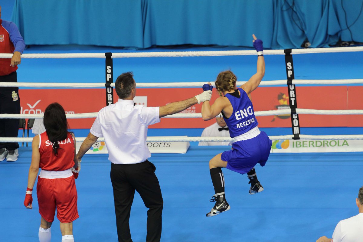 demie_jade's tweet photo. After 4 fights coming home with a SLIVER MEDAL🥈Missing out on the GOLD!But it's just the BEGINNING of a NEW ADVENTURE!🥊
Massive thanks for all the support and love shown💯
#success #femaleboxer #champion #number2 #Europe #livingmydreams #boxingismylife #slivermedal #gbboxing https://t.co/l4DhickkmD