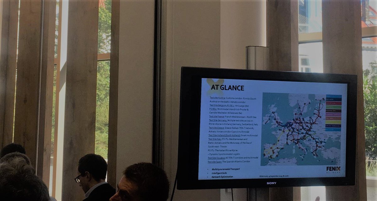 pluservice's tweet image. LIVE! - #PatrycjaKulesza, Project manager at 
@inea_eu during her introductory address at #FENIXproject event