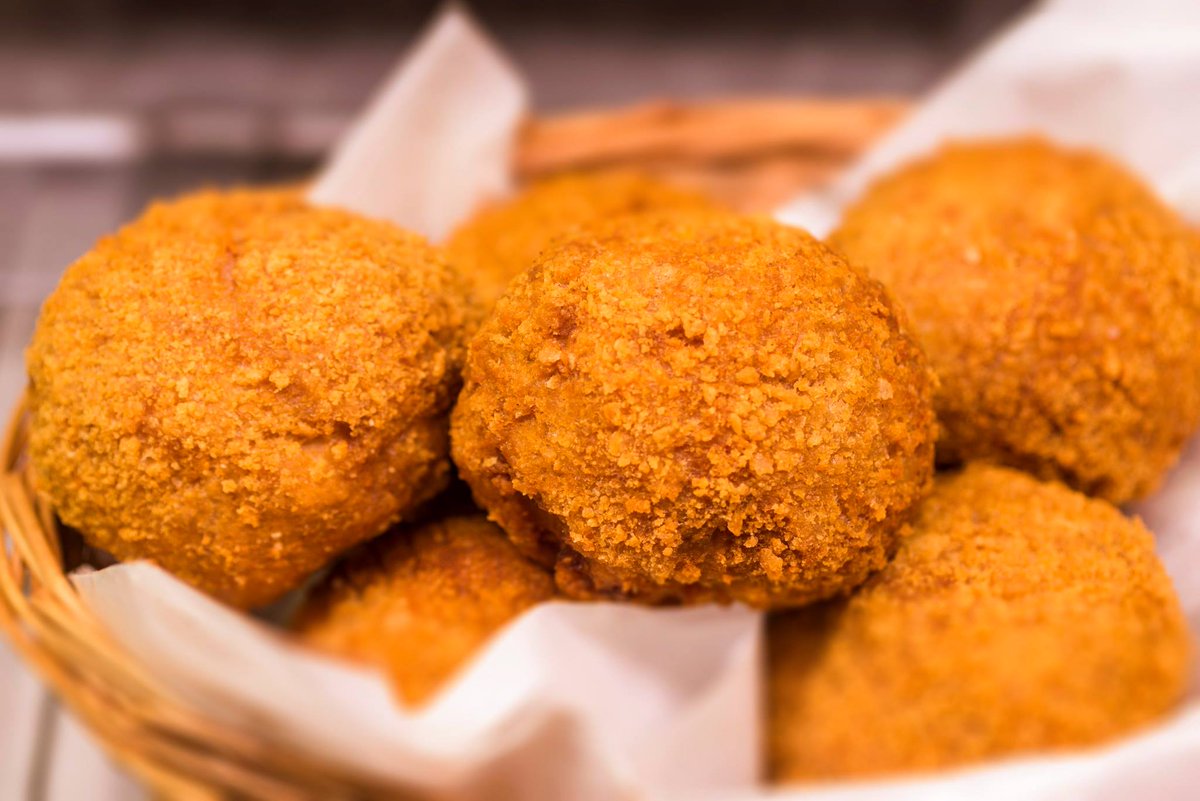 Who fancies a scotch egg for their lunch? ow.ly/QgbB50vV8QF

#Ripon #Wetherby #Boroughbridge #York