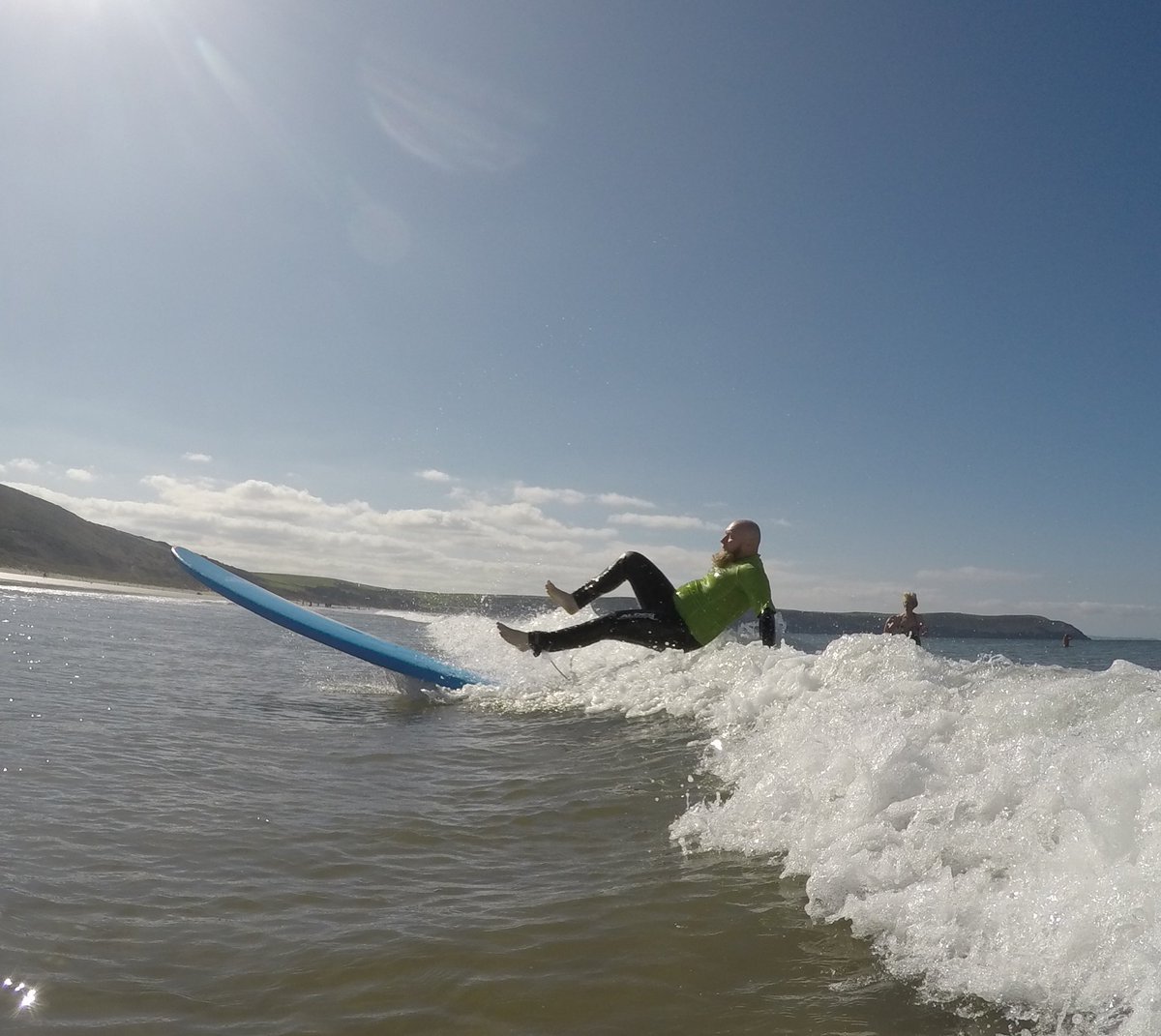 WoolacombeSurf's tweet photo. Very laid back approach #fun #surfing #surfschool #learn2surf #exclusive #woolacombe #autumn #september #wipeout #wackywipeouts #surfschool #bluesky #sun #surf #sand #september #uk https://t.co/bEKWE0nvg2