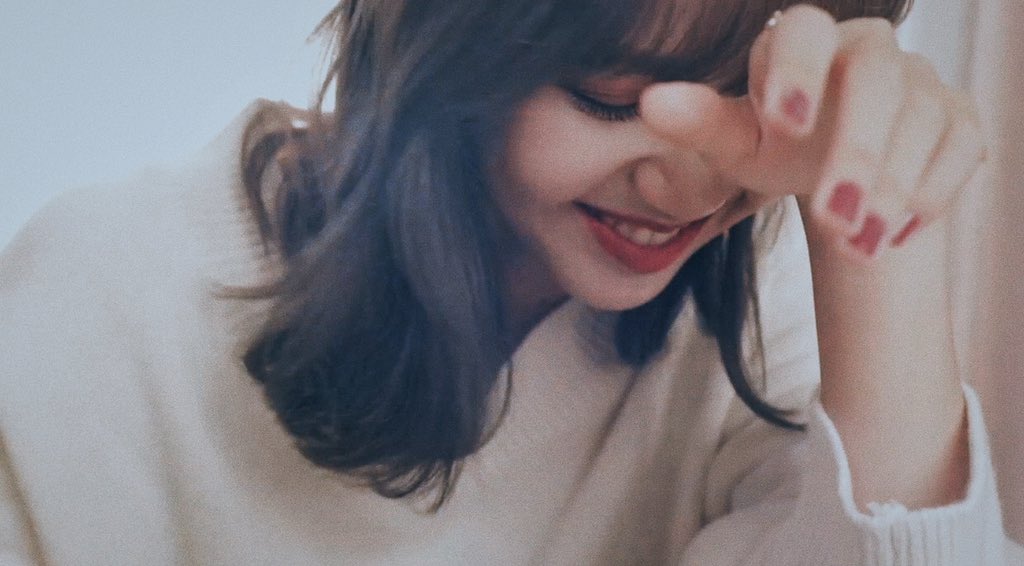 0327CoolKids's tweet image. ไม่ว่าจะเหนื่อยกับอะไรมา พอได้มามองรูปของหนู พี่ก็หายเหนื่อยเลย กำลังใจของพี่ รักนะคะต้าวน้องน้อย ☕️📚📺🥺

I vote #KILLTHISLOVE for #TheMusicVideo on #PCAs @ygofficialblink