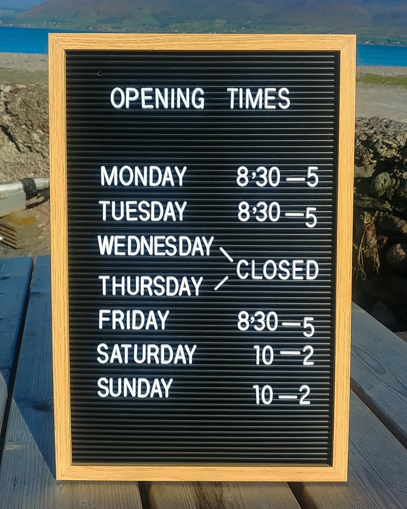 Check out our new opening times ! 

See you on the surf 🌊

#theboathousecromane #seasidecafe #coffeeoclock #open #happydays #wildatlanticway #ringofkerry #offthebeatentrack