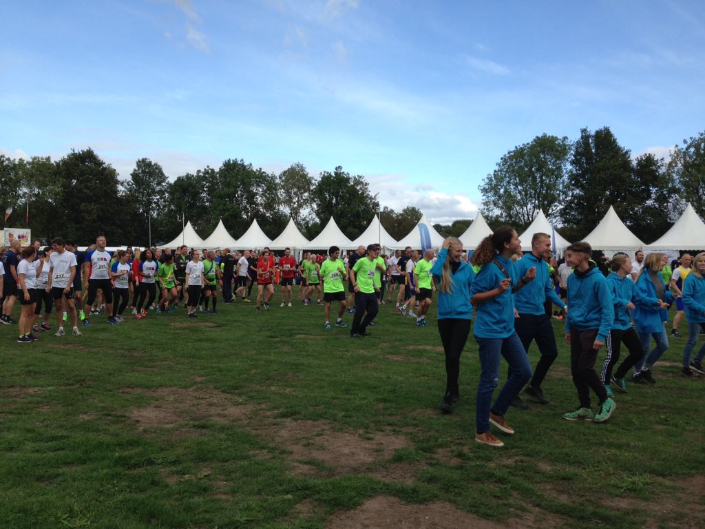AmbtMarathon's tweet photo. Het gaat beginnen #ambtenarenmarathon https://t.co/TYUGbmuKEK