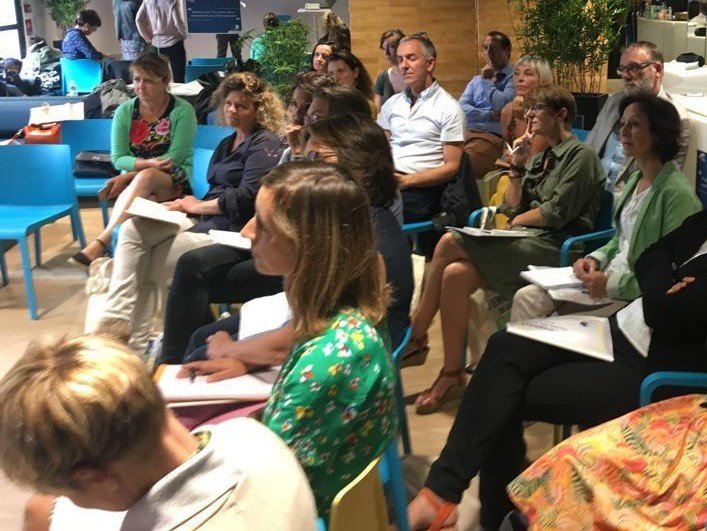 Hier, #rennes_sb lançait sa toute nouvelle offre de développement #carrière #BeHave. 40 professionnels partenaires (RH, coachs, pro de l’orientation) ont découvert la pédagogie expérientielle développée pour mieux l’incarner et la transmettre aux étudiants... Bravo <a href="/JBMorin83/">Jean-Baptiste Morin</a> !
