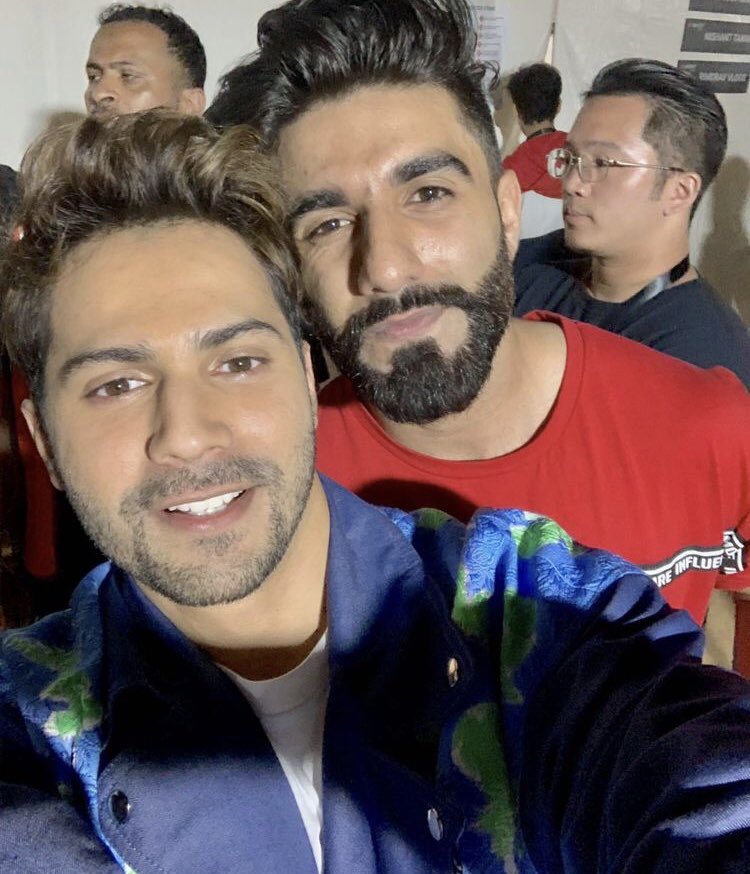 V A R U N W O R L D On Twitter Pulling Out My Beautiful Lips