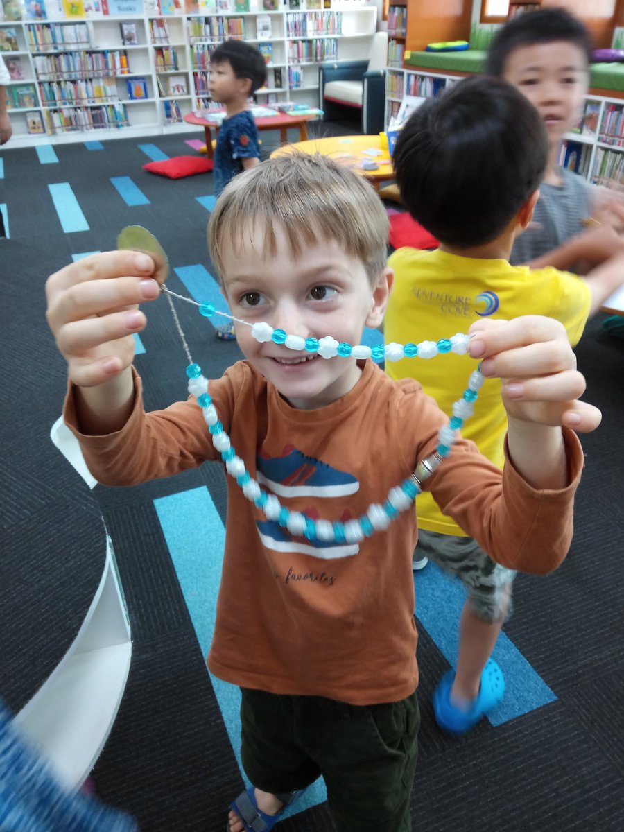 teenapen_tp's tweet photo. Celebrating International Talk like a Pirate Day! #ESLIBRARY #aiselementary #aisc https://t.co/F7Ff2IICjU