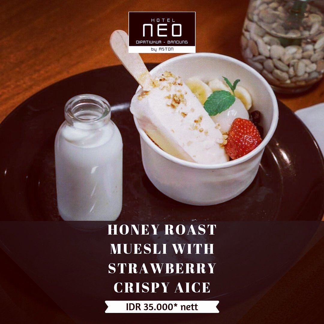 you are doing a great job today..  You need to spend some time for relax and enjoy our special light meals menu "honey roast muesli with strawberry crispy aice" to complete your relaxing moment
#neohotels #archipelagointernasional #neo_dipatiukur