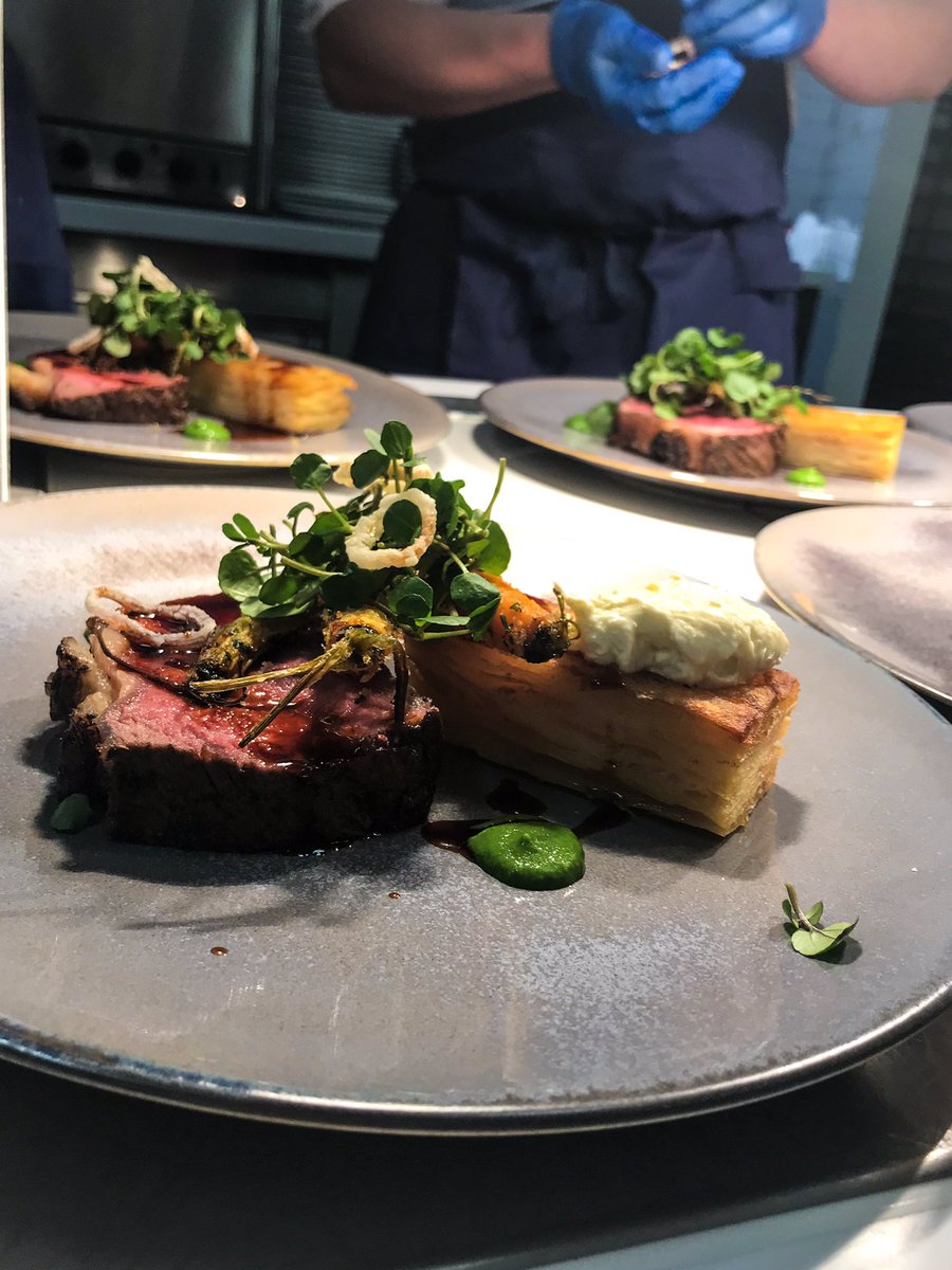 Lola Kosno tweet media