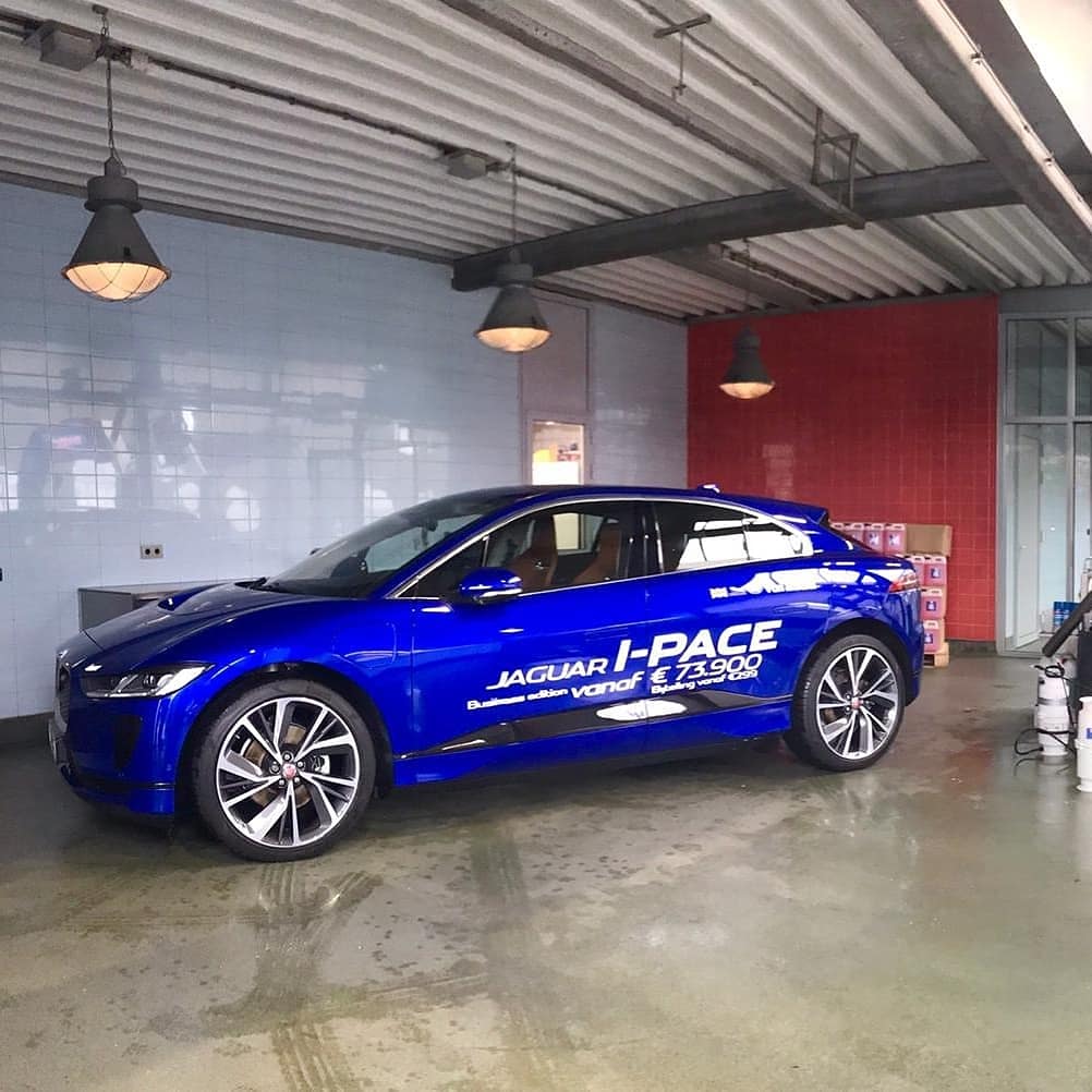 Profiteer nu nog van 4% #bijtelling tot €50.000 #prinsjesdag #Jaguar #IPace #business #edition vanaf €73.990 bijtelling vanaf €299