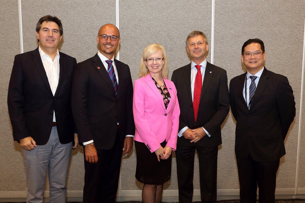 HIAACEO's tweet photo. #TBT 2 last year, when @HfxStanfield hosted the inaugural CustomerExcellenceGlobalSummit in #Halifax. What a fabulous Summit it was!This panel discussed the power of human touch &amp; how it remains an important driver 4 customer satisfaction #CustomerEx2019 @ACIWorld @hfxconventions https://t.co/kj1ZcMgLGY