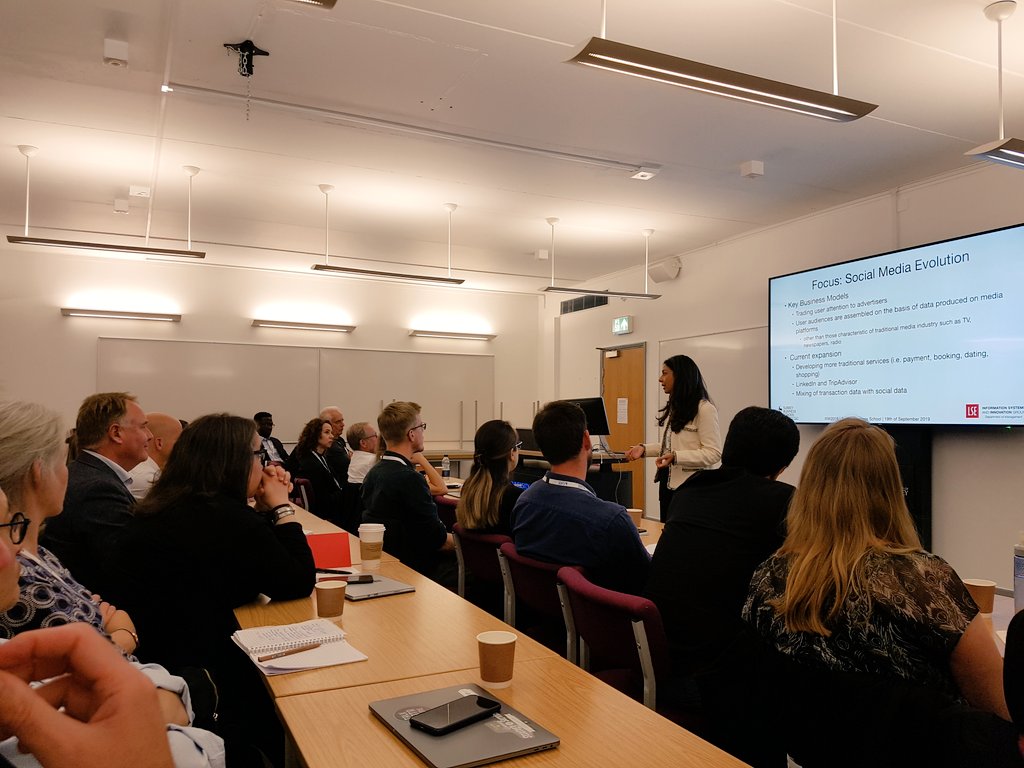 Najmeh Hafezieh (@najmehafezieh) on Twitter photo Another fascinating paper session of #IIIW2019 <a href="/cristina_alaimo/">Cristina Alaimo</a> on data and ecosystems through their study of the evolution of TripAdvisor from search engine, and social media to end-to-end services Another fascinating paper session of #IIIW2019 <a href="/cristina_alaimo/">Cristina Alaimo</a> on data and ecosystems through their study of the evolution of TripAdvisor from search engine, and social media to end-to-end services