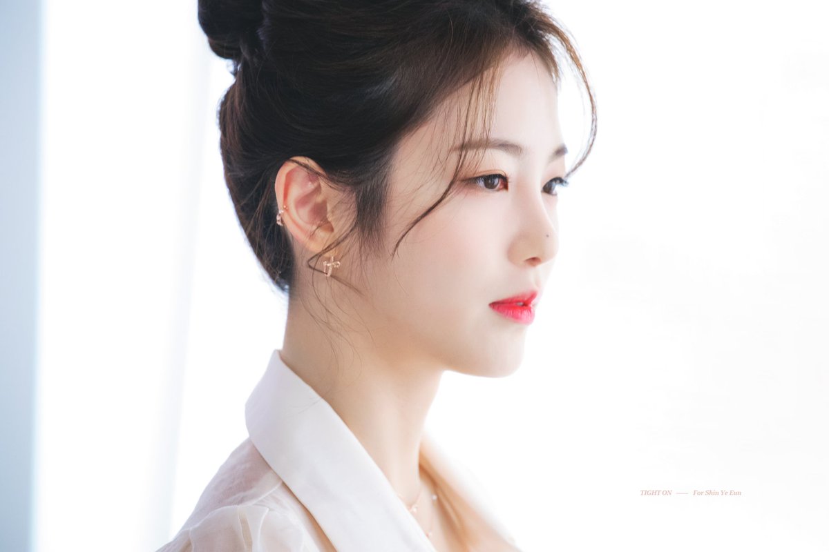 shinyeeun_kr's tweet photo. 190919 수원 12&amp; #신예은 #ShinYeEun 
일상이 예술이 되는 사람 🤦🏻‍♀️✨ https://t.co/cBixKyZc0E