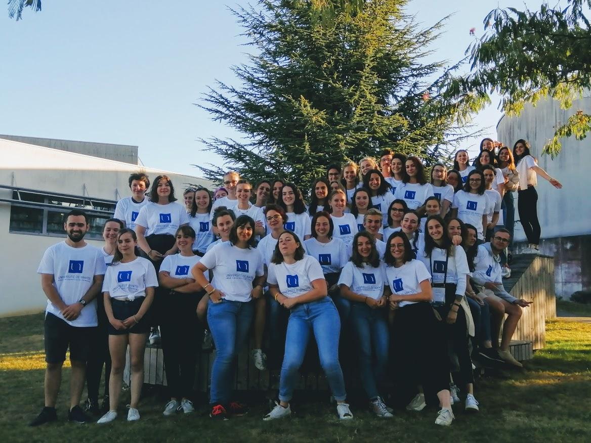 campuslrsy's tweet photo. Nous y sommes😇c’est aujourd’hui la fête du campus 🙌🏻
Faire du lien et faire vivre notre campus voilà notre mission pour cette troisième édition.🌈
👉🏻Retrouvez en direct cette journée sur nos réseaux sociaux et partagez avec nous vos temps forts avec le #FeteDuCampusLRSY https://t.co/vSPtzKn4oO