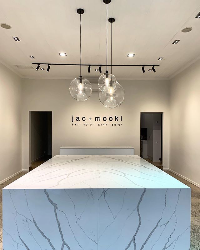 PeterSchaad's tweet photo. Not long now to open.. massive day having the stone benches installed at my Fashion boutique project.. super excited with how it’s all coming together #peterschaad #psdesignstudio #interiordesign #interiordesignmelbourne #shopdesign #albertparkproject https://t.co/D6WWwg5HdS https://t.co/8chvqCC1GN