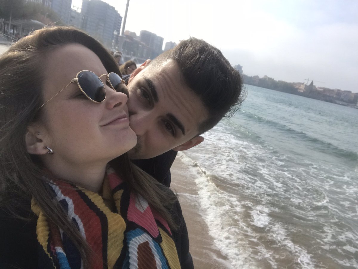 IreeneRuiz's tweet photo. “Que me digas que me quieres porque sí” @ivan_panx 🖤 https://t.co/kL8wUGDhmz