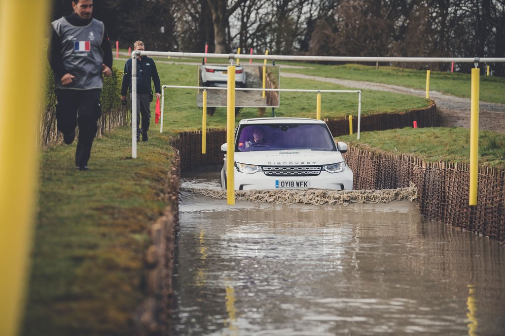 Happy people achieve great things and a great way to motivate is by taking them out of the ordinary and into the extraordinary. At Land Rover Experience Eastnor we deliver fantastic team building days for all. #landroverexperienceeastnor #teambuilding #success #events #meetings
