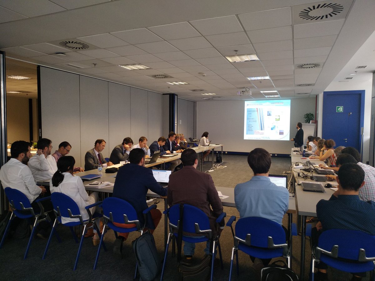 Cluster_Energia's tweet photo. Primera reunión con el Comité Asesor de #NEOSUB. Nos presentan sus estrategias en ecodiseño y mejora ambiental de sus redes de distribución y subestaciones desde @RedElectricaREE @iberdrola @EnergiaEDP @Viesgo_ES 
https://t.co/fUdjxgrwOO https://t.co/X5nEgef2u8