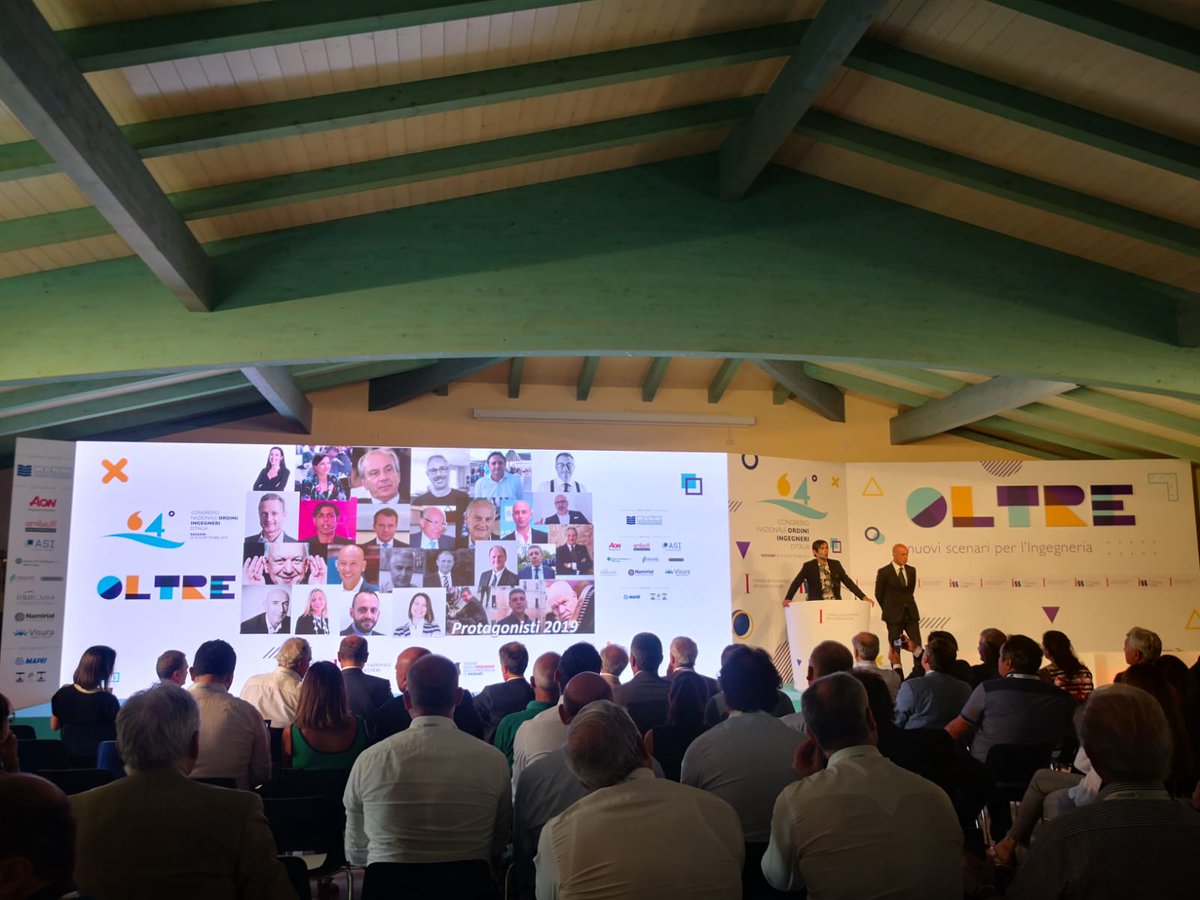 Il #futuro futuro sarà un #mixmatch di professionalità. Come ordini dobbiamo chiederci in che modo coinvolgere nell'ingegneria di frontiera quei colleghi che ancora non sono noi.
<a href="/dandy_massa/">gianni massa</a> alla platea del #CongressoCni #Oltre