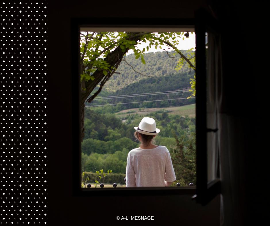 Aujourd'hui, c'est la journée internationale de la #qualiteair. Or, saviez-vous qu'on passe 80% de notre temps dans des lieux fermés et que l'air qu'on y respire peut être plus pollué de dehors ? La solution ? A-É-RER ! L' <a href="/ademe/">ADEME</a> vous en dit plus 👉 buff.ly/2O4Dgj7