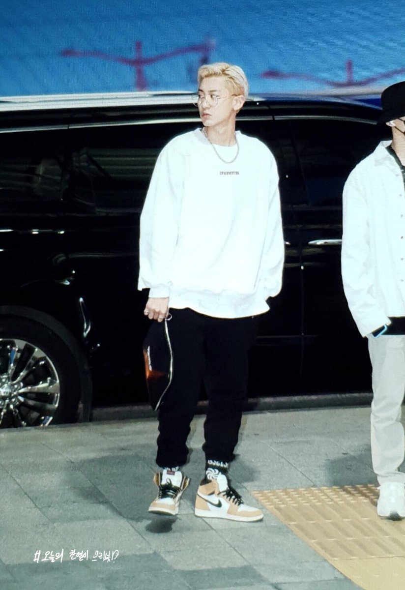 Glorious1127's tweet photo. 190919 ICN✈️

우리왕자...왕큰데 왕쟈구미야 ㅠㅠㅠ

⁠#찬열 #CHANYEOL⁠ #朴灿烈 #チャニョル #박찬열 ⁠#EXO_SC #EXO⁠ #WhataLife⁠ ⁠@weareoneEXO https://t.co/id9kApql7Q