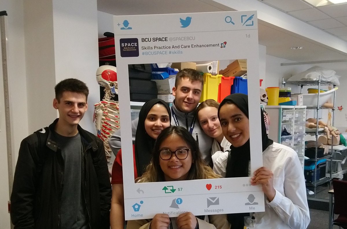 SPACEBCU's tweet photo. Having a fantastic welcome week in SPACE! π€© It was great to meet the new 1st year paramedic students on their treasure hunt this morning! π #WelcometoSPACE #teamhealthsciences @parabcu @shaz1406 @ParamedicDanie1 @BCUHELS @CatherineLiddl5 @MyBCU @BCUEngage https://t.co/HRveCFl3Dc