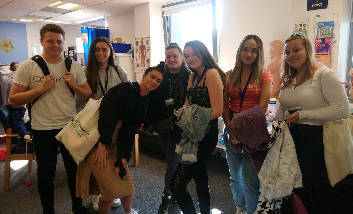 SPACEBCU's tweet photo. Having a fantastic welcome week in SPACE! π€© It was great to meet the new 1st year paramedic students on their treasure hunt this morning! π #WelcometoSPACE #teamhealthsciences @parabcu @shaz1406 @ParamedicDanie1 @BCUHELS @CatherineLiddl5 @MyBCU @BCUEngage https://t.co/HRveCFl3Dc