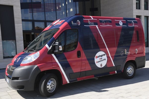 I tifosi del Bologna Calcio con difficoltà motorie potranno contare su un servizio in più: il trasporto gratuito per lo Stadio Renato Dall’Ara nelle giornate di gare casalinghe. Si comincia con Bologna-Lazio del 6 ottobre. @BfcOfficialPage  
 bit.ly/2kRwQaI