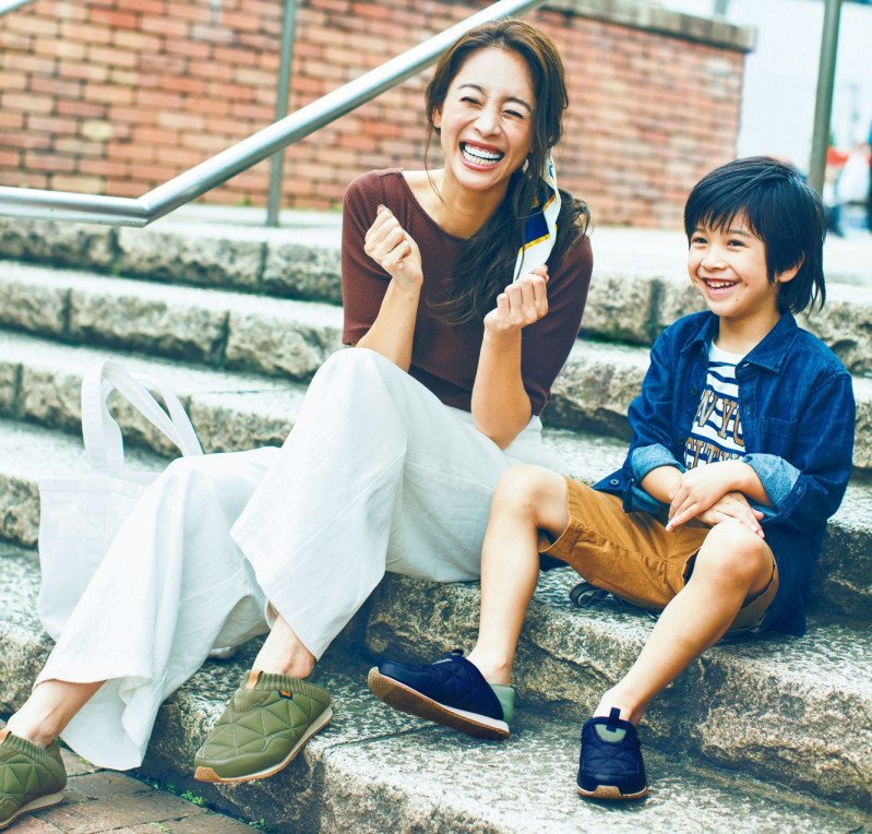 Mamagirl ママガール Twitterissa 2wayで使えるスニーカー テバ のスリッポンスニーカーの魅力とは 秋は親子でリンクコーデに挑戦してみて Mamagirl ママガール ママ 育児 子育て スニーカー Pr Teva テバ スリッポン T Co I7jjevezwd