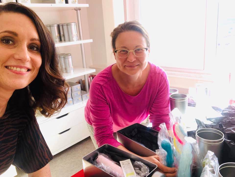 _SelfDelve_'s tweet photo. Liebsten Dank für deinen inspirierenden Besuch in der #Manufaktur Romina Stawowi! Da wird ganz bestimmt mehr draus. 

#netzwerken #austausch #femMIT @femMit_Konf  #funkturm #funkturmIN #sisterhood #begeisterung #frauenpower https://t.co/Vmsj0RM826
