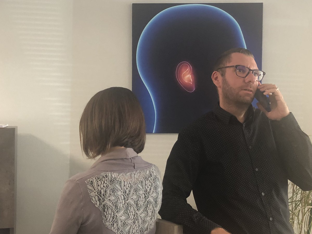 lydia busson tweet media