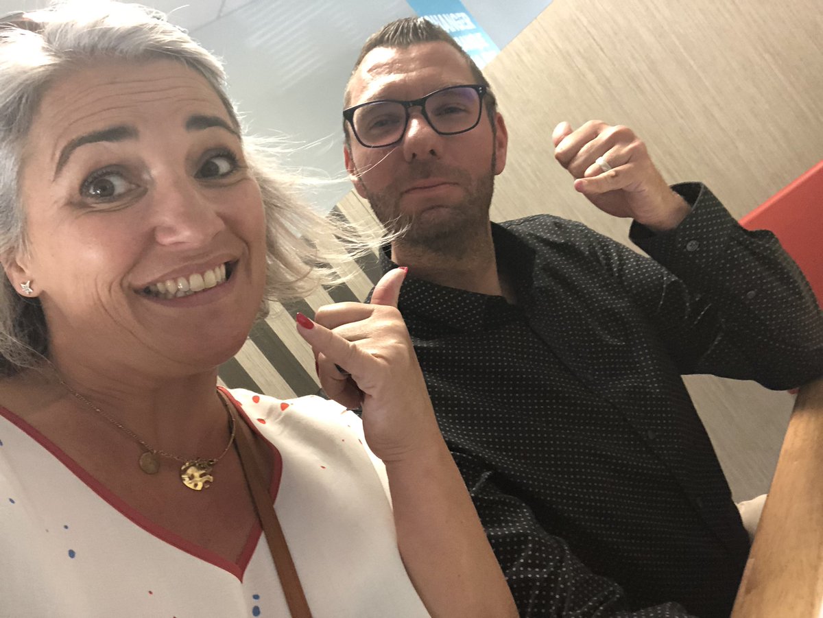 lydia busson tweet media