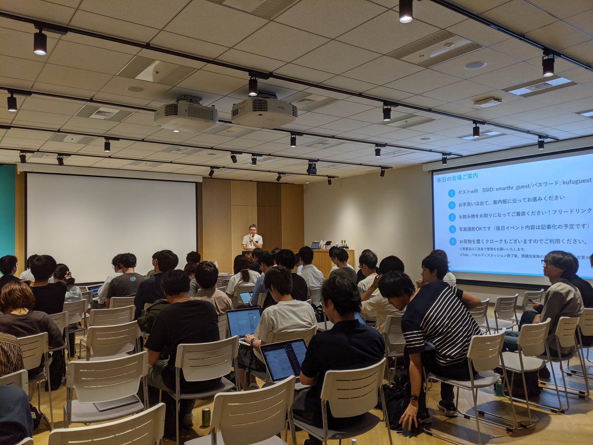 sasurau4's tweet image. スクリーン3つは強い
#reactjs_meetup