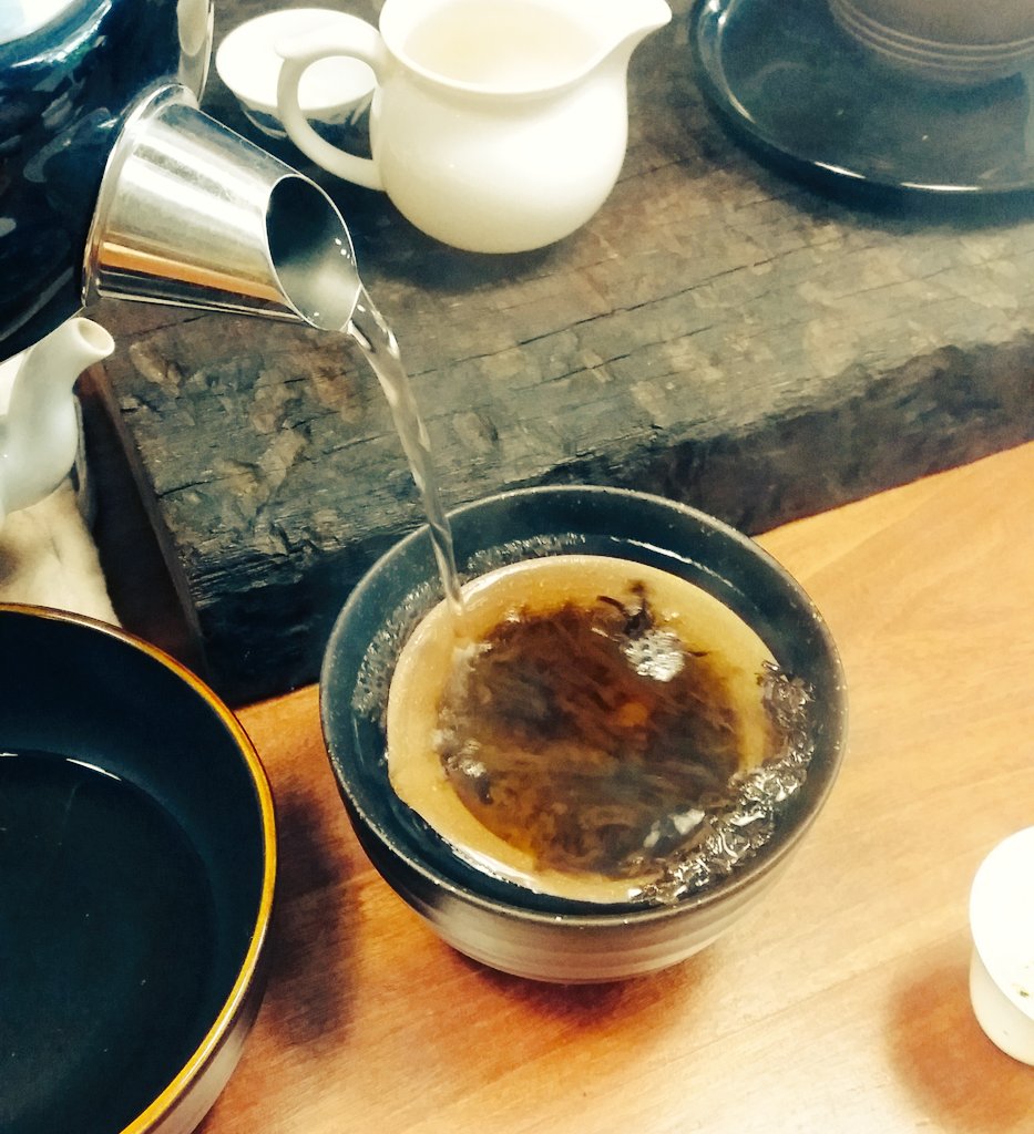 开壶, like a baby shower, we nurture the new teapot, so when we brew tea, it won't absorb the flavour of the tea. It might takes more than 100 times of brewing until the teapot no longer absorb the flavour of the tea too much  #TeaTimeWithKC
