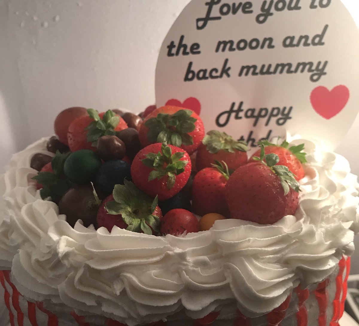 aeprilevents's tweet photo. A mother, deserves unconditional love. ❤️ Made for an awesome mummy on her birthday 🎂 #birthdaycake #instacakes #celebrationcake #Temabaker #Accracakes #cakesbyAj❣️ #aeprilevents #cakesintema #creamcakes #ghanacakevendorsblog kindly order for your yummy cakes @aeprilevents https://t.co/RbQYUMkx1B