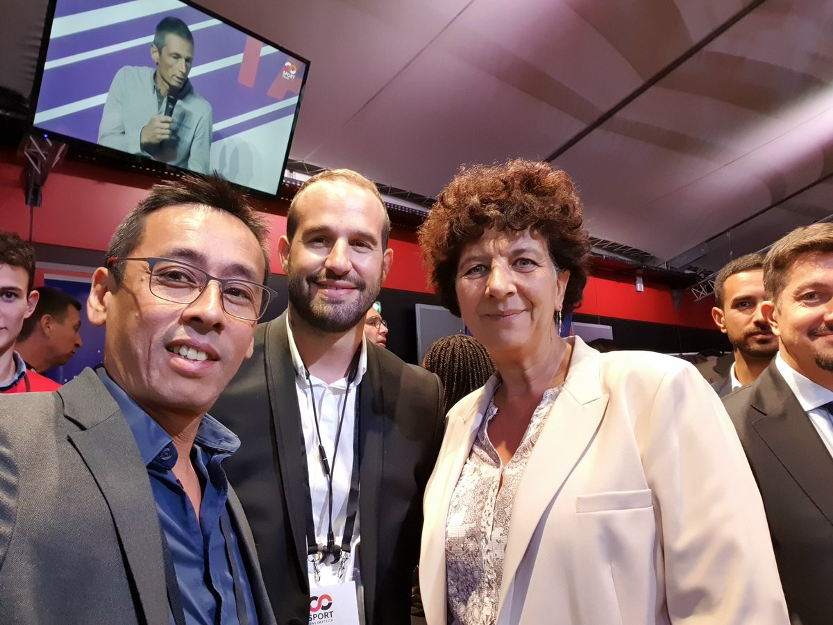 contact_moovlab's tweet photo. #MOOVLAB est présent le 19 et 20/09 au @SportUnlimitech sur le stand du @CEA_Officiel pour vous présenter sa solution de fitness interactif et ludique. #fitness #data #letsplayfitness #SportUNLIMITECH #sport #innovation https://t.co/GfgK94OpHo